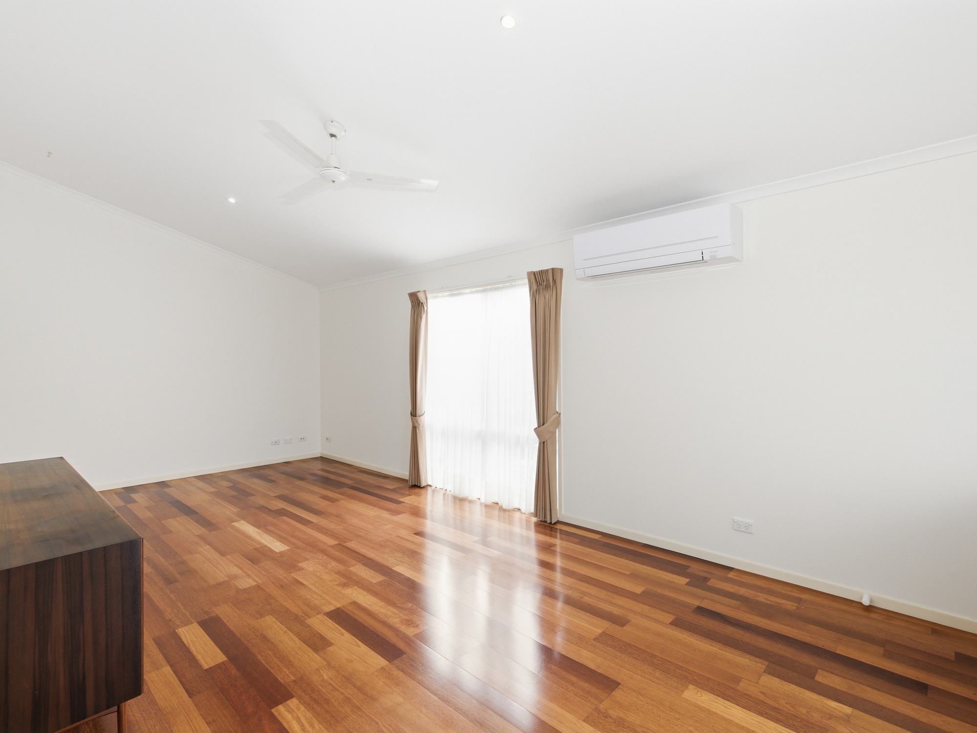 001 Open2view ID1001720 132 48 80 Settlement Road