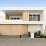 03 12 La Quinta Blvd 206 16 Front facade Anna Edwards