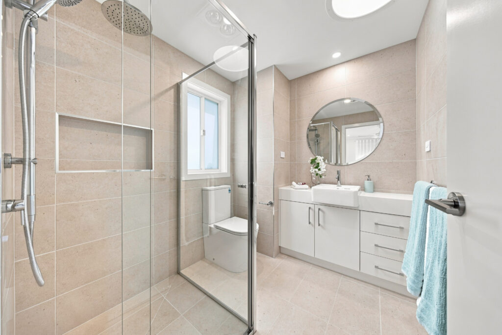 12 Brushwood Dr, Bangholme, VIC 3175 Bathroom