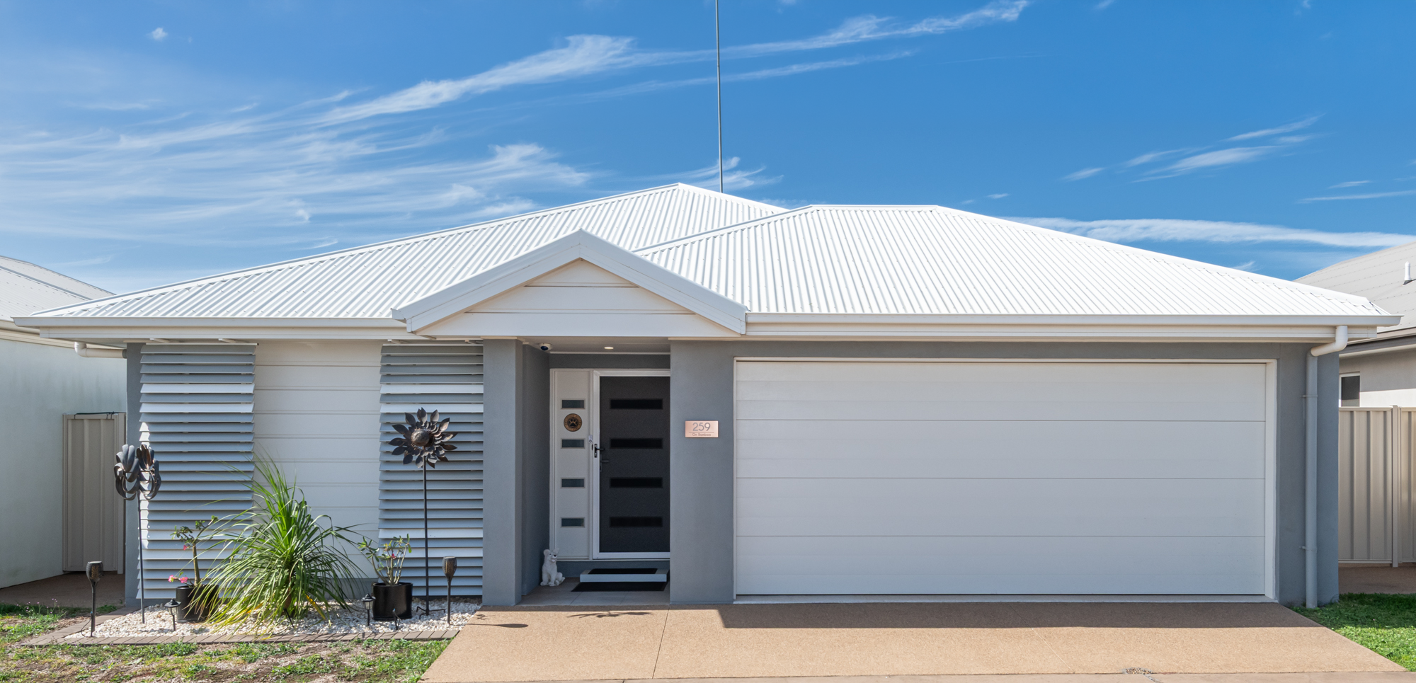 Bargara 259 Image 1 expanded sky