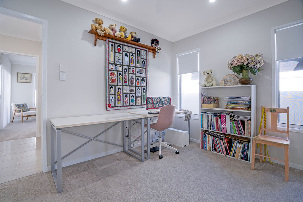 Beachmere Bay 152 Image 3