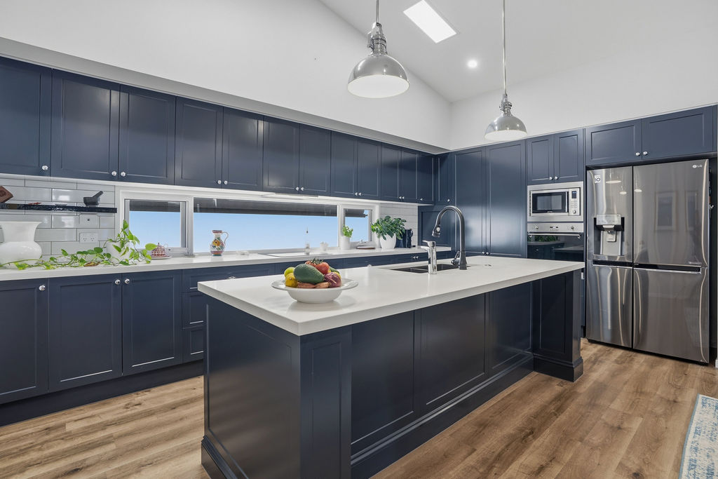 Beachmere Bay 212 Image 4