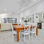 Beachmere Bay 220 Image 10