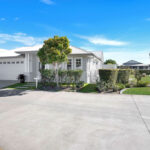Beachmere Bay 265 Image 13