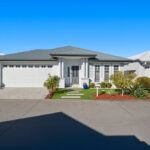 Beachmere Bay 37 Image 1