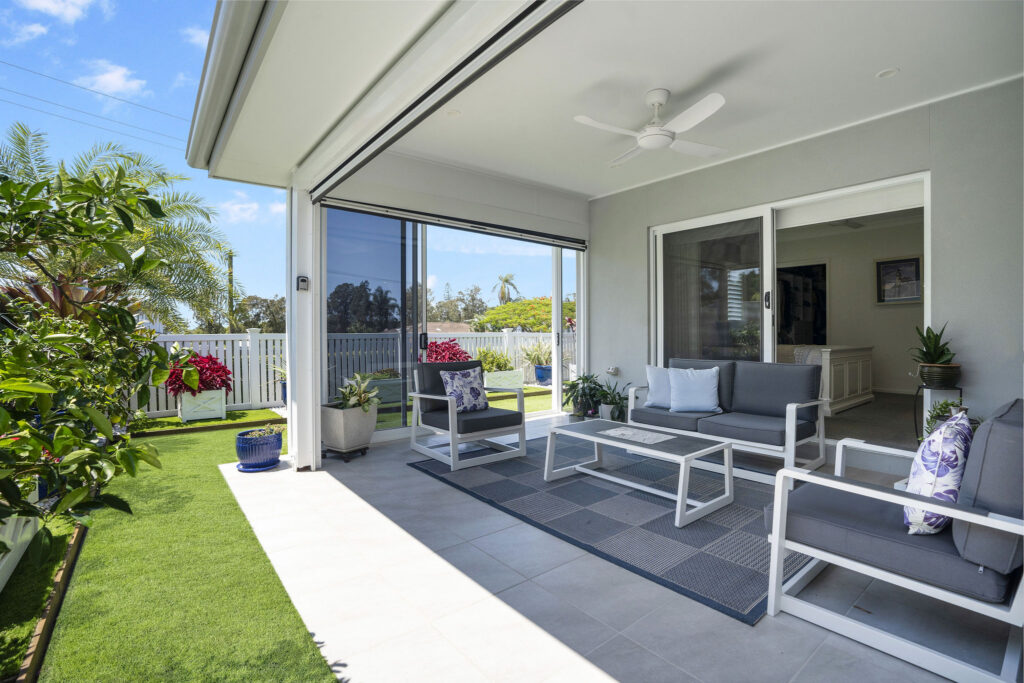 Beachmere Bay 50 Image 3