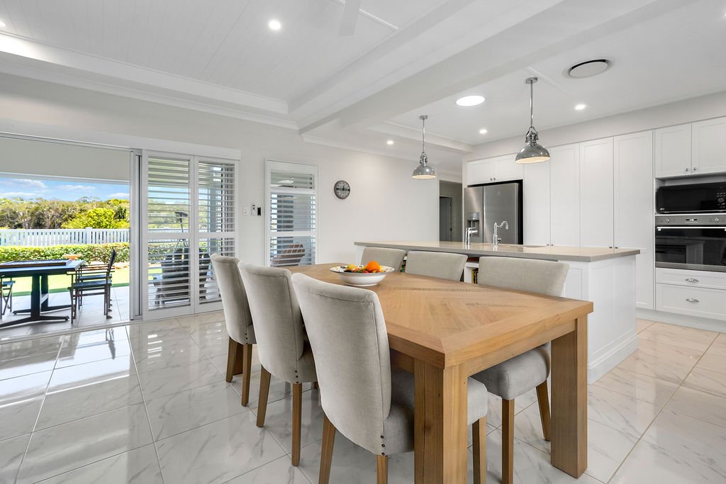 Beachmere Bay 70 Image 3