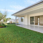Beachmere Sands 129 Image 1