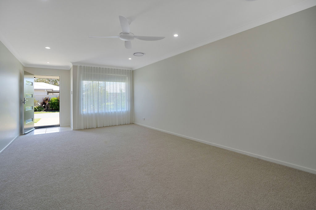 Beachmere Sands 57 Image 2