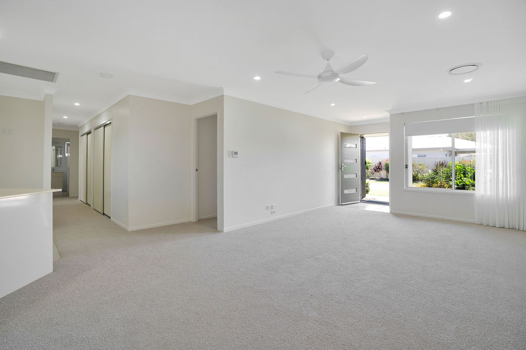 Beachmere Sands 57 Image 8