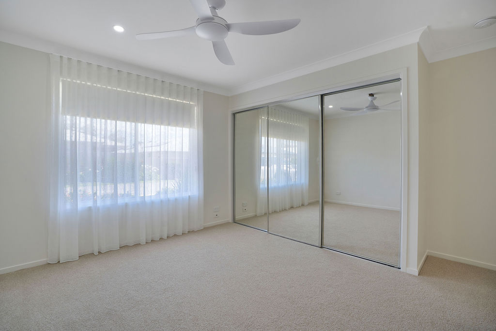 Beachmere Sands 57 Image 9