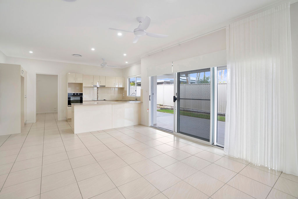 Beachmere Sands 73 Image 3