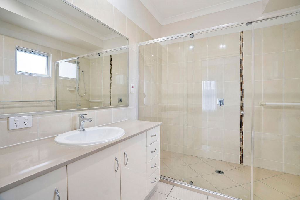 Beachmere Sands 73 Image 9