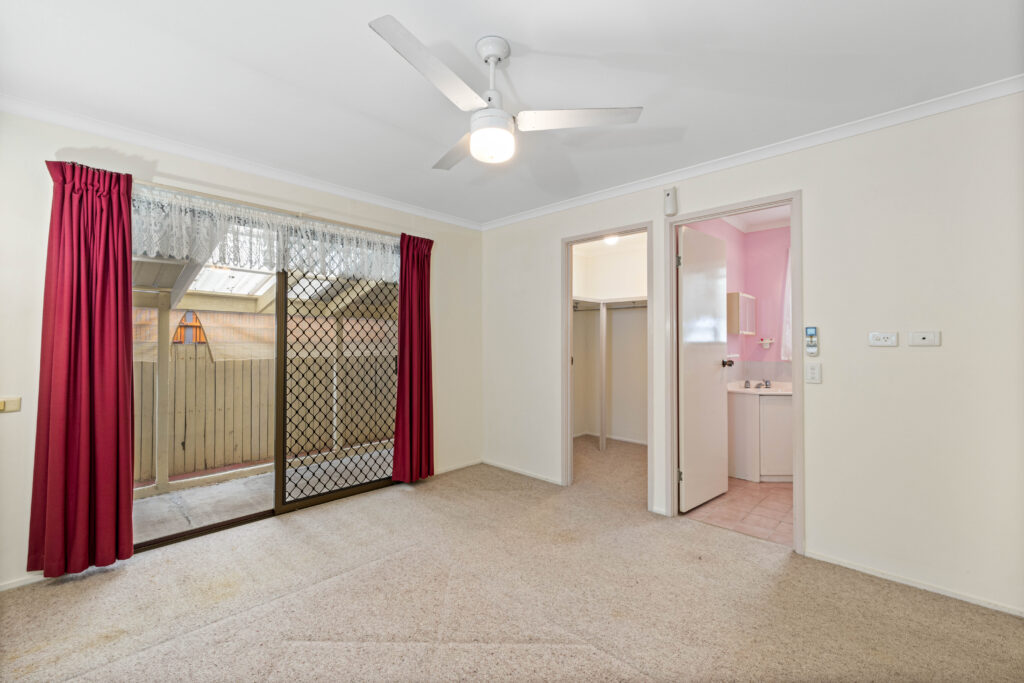 Bethania 24 Rustic Court Image 5