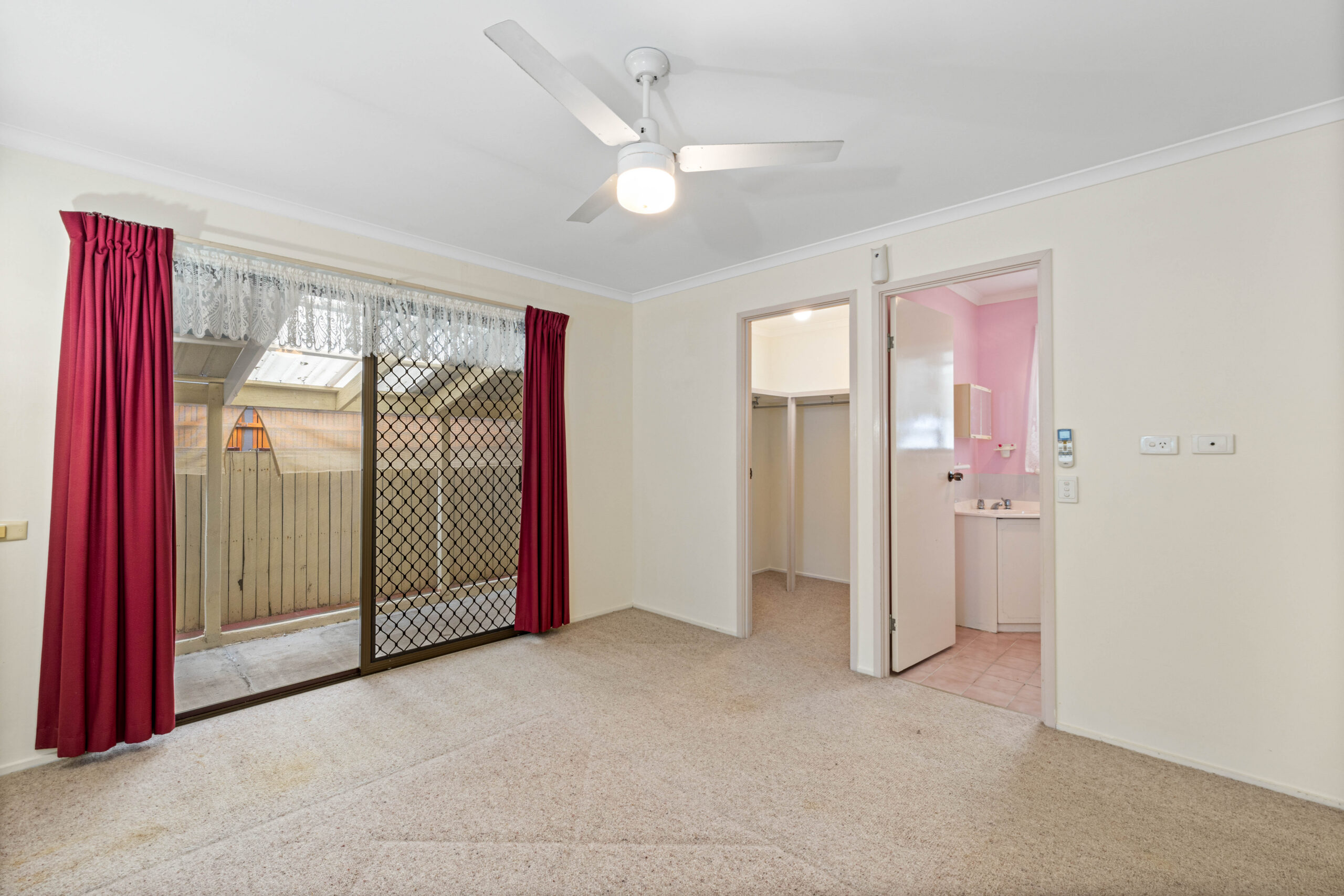 Bethania 24 Rustic Court Image 5