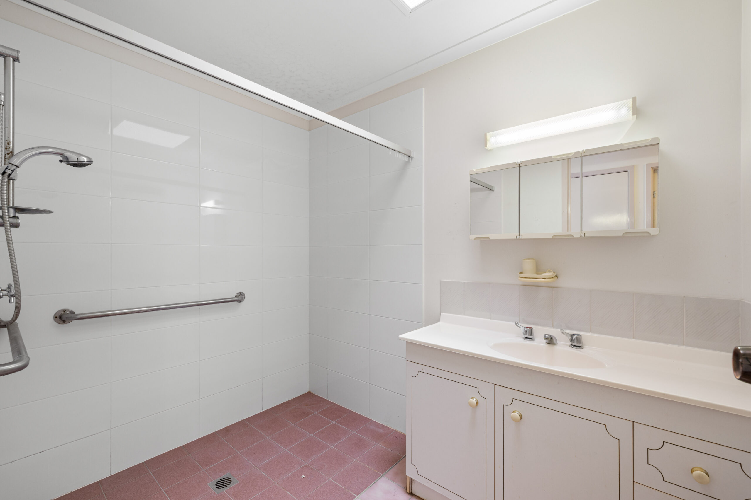 Bethania 24 Rustic Court Image 8