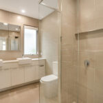 CAL 38 ENSUITE Jules Ann Hedge