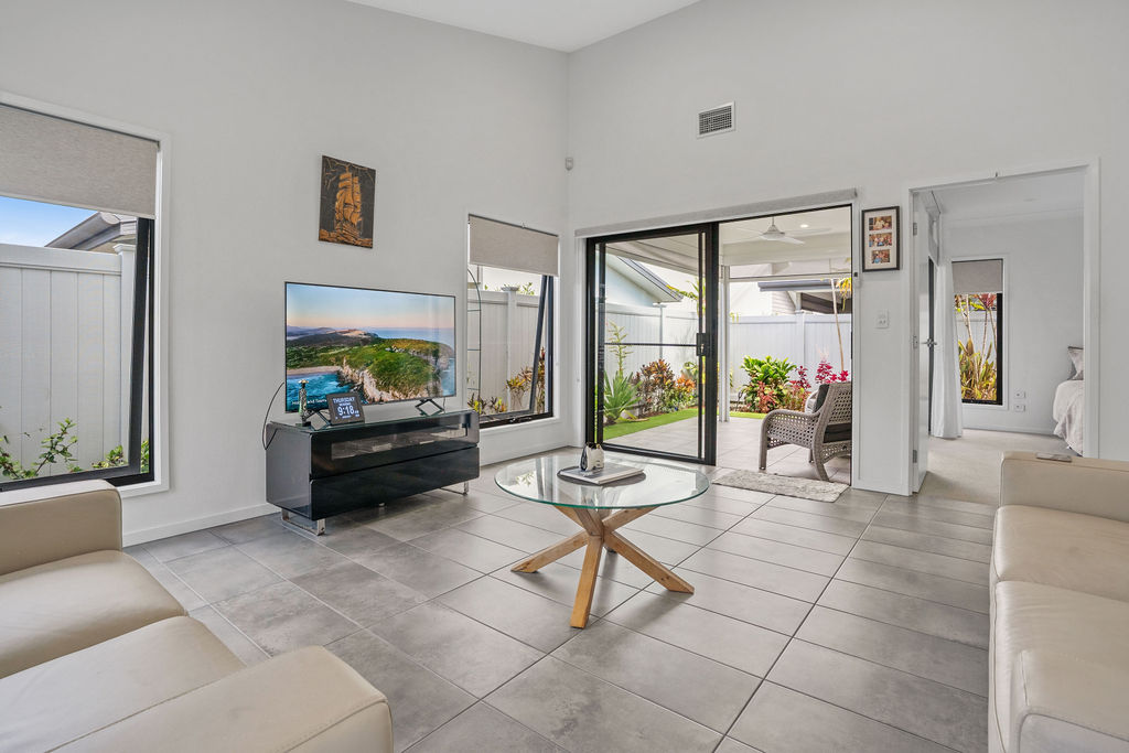 Caloundra Cay 189 Image 8