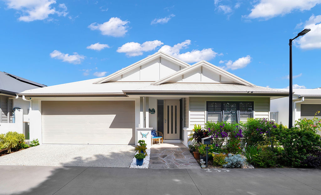 Caloundra Cay 225 Image 1