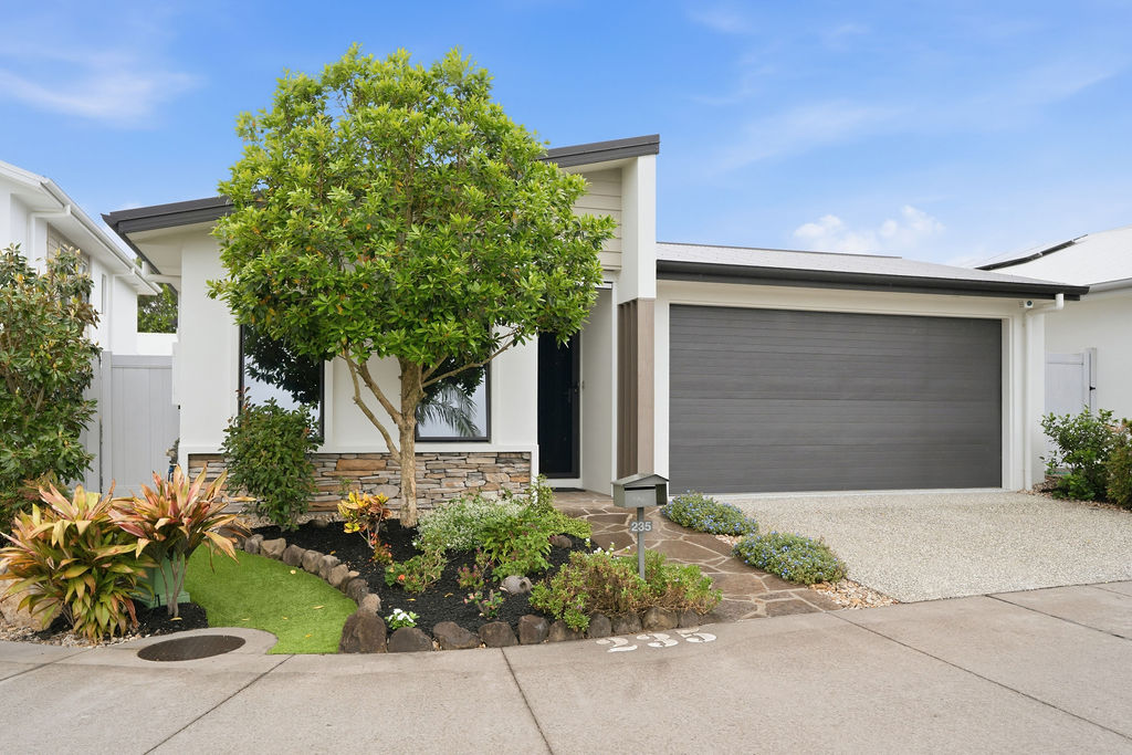 Caloundra Cay 235 Image 1