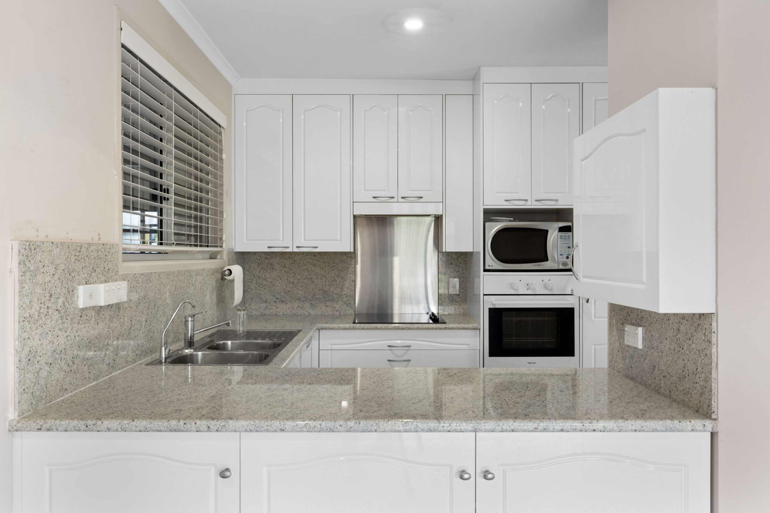 Carindale 100 Image 4