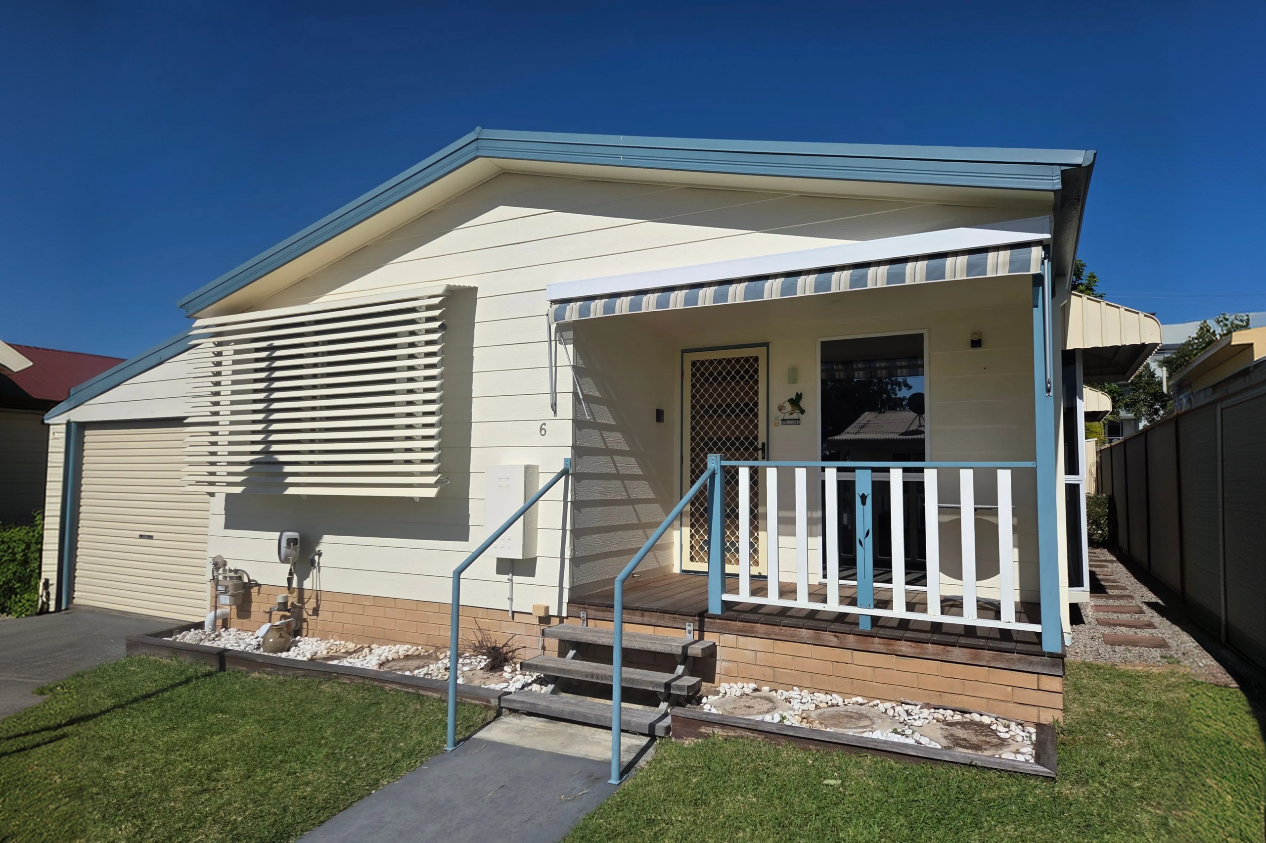 Deception Bay 6 Image 1