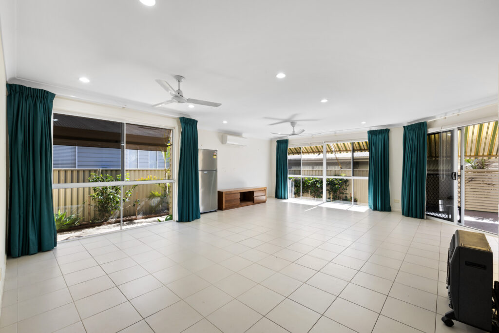 Eagleby Heights 124 Image 2