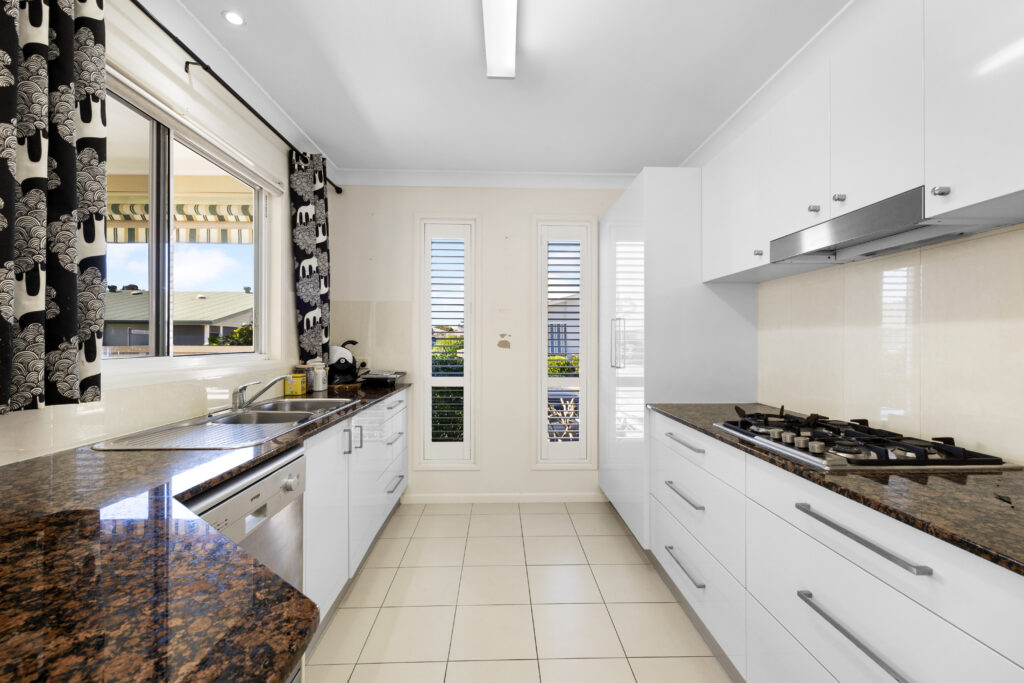 Eagleby Heights 124 Image 3