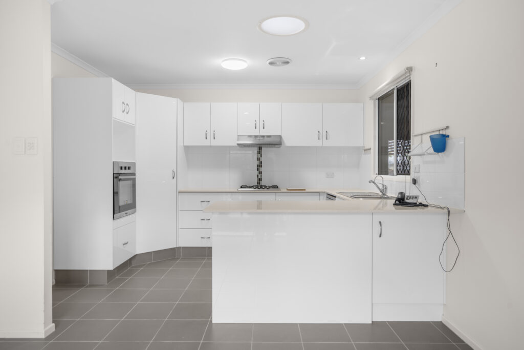 Eagleby Heights 131 Image 7