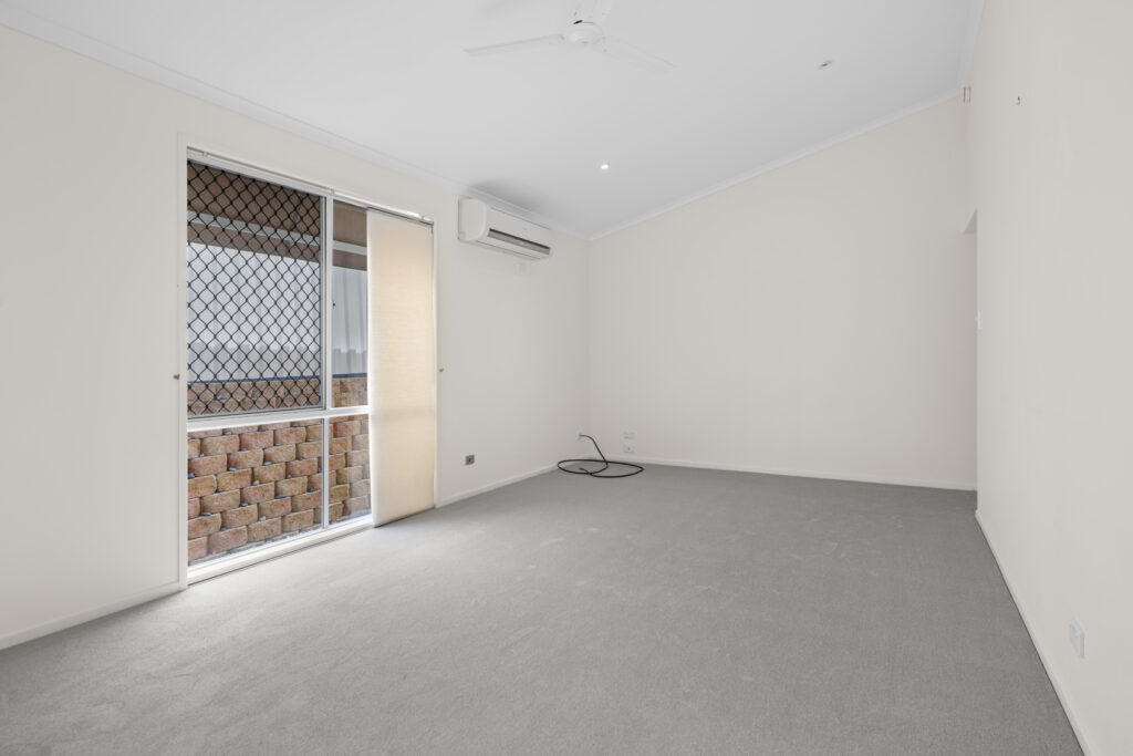 Eagleby Heights 131 Image 8