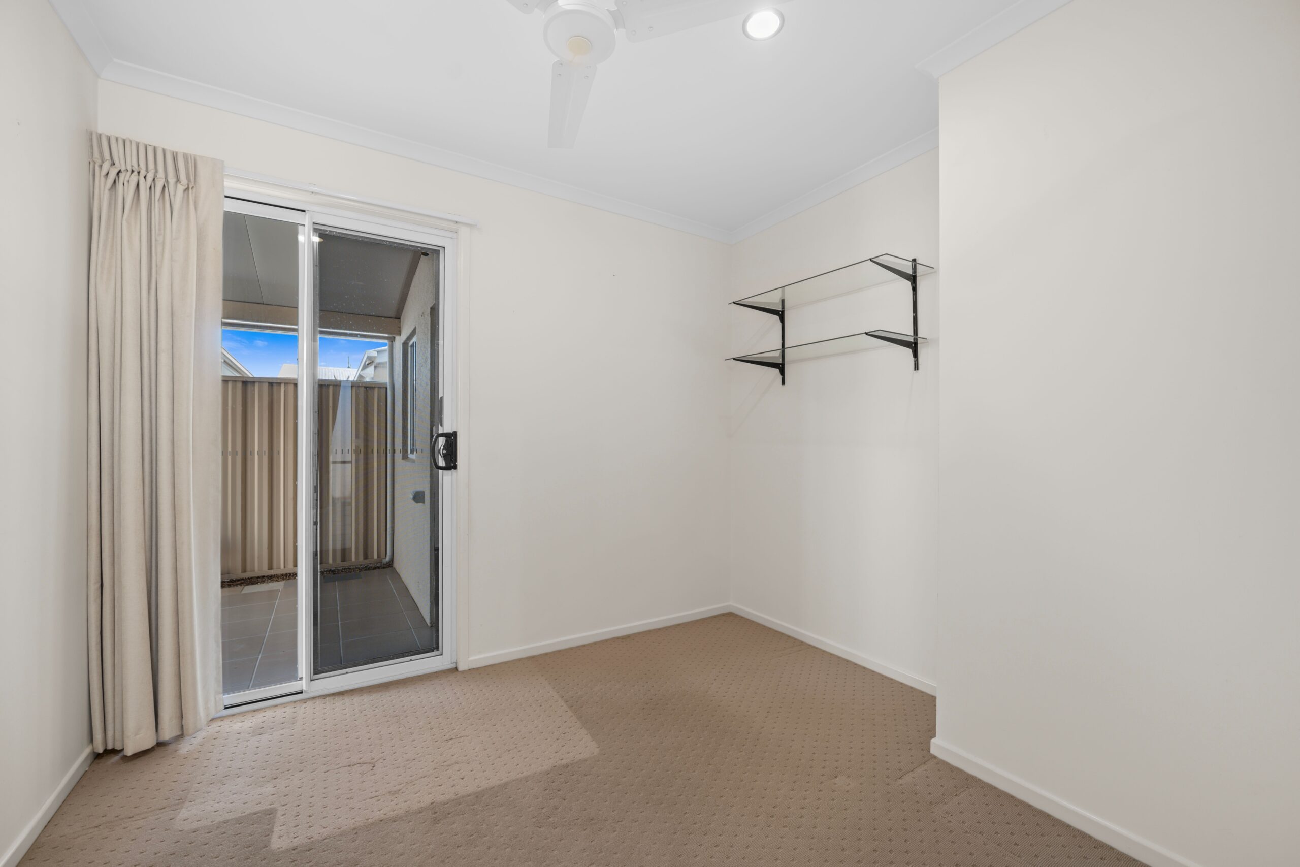 Eagleby Heights 329 Image 8