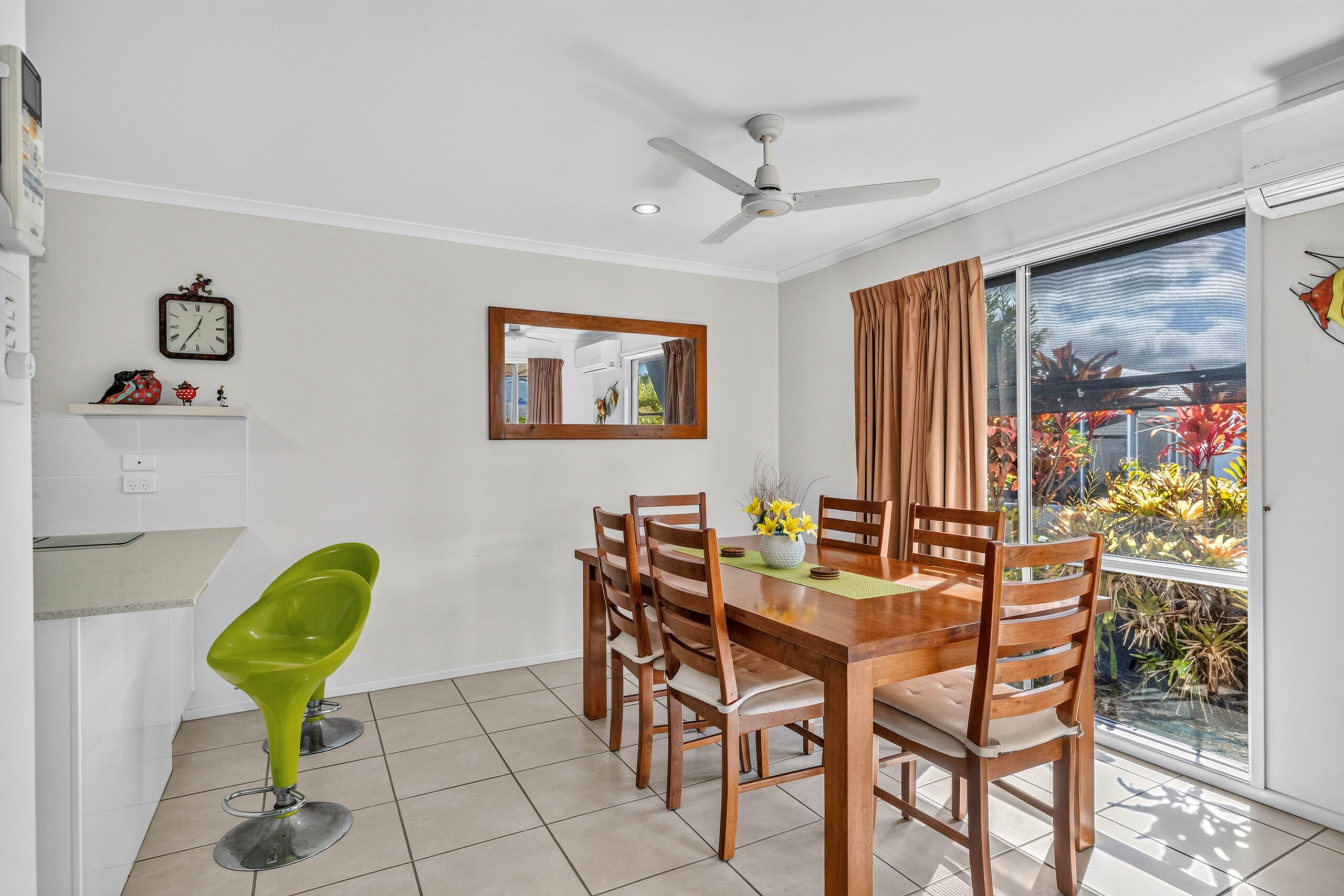 Eagleby Heights 330 Image 3