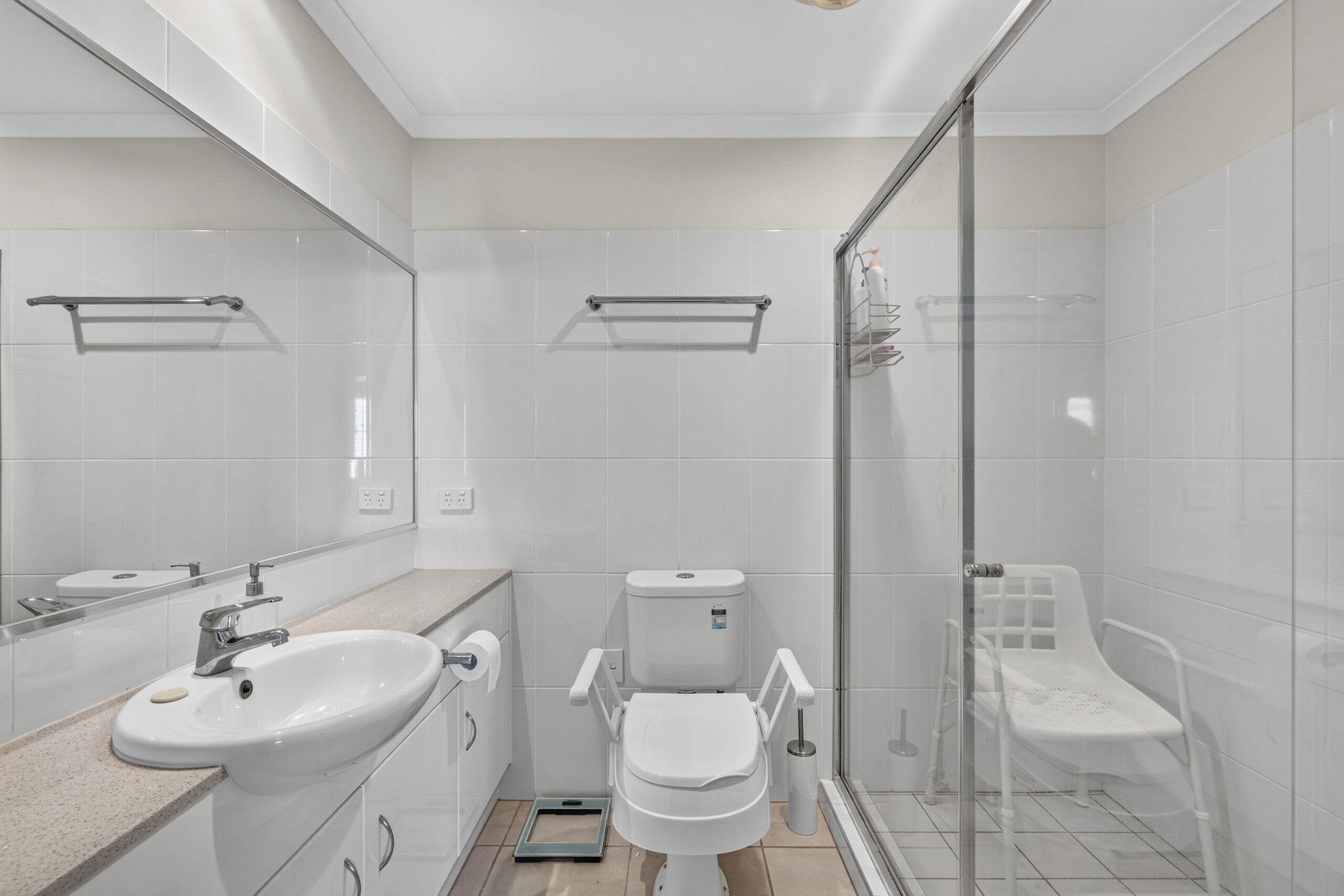 Eagleby Heights 330 Image 6