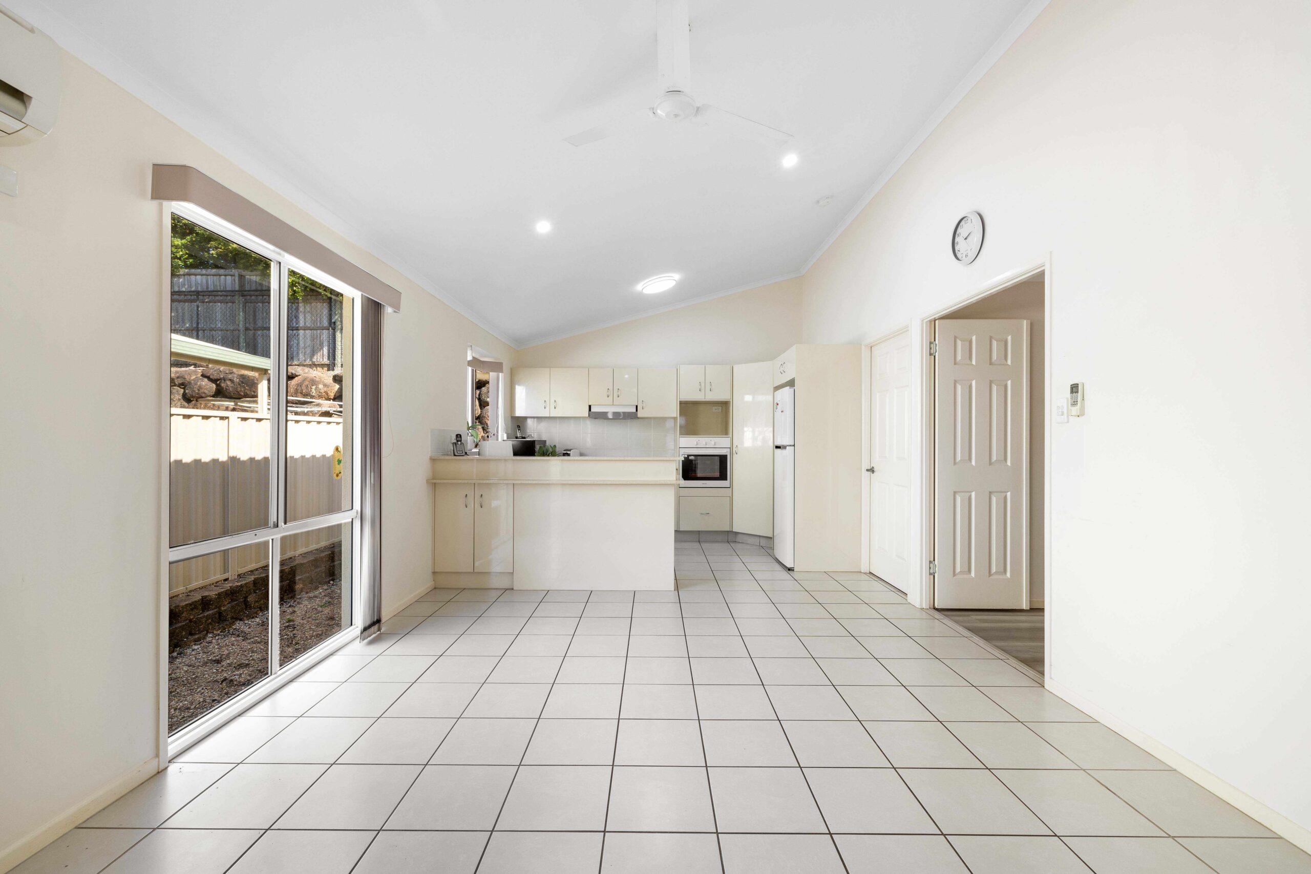 Eagleby Heights 43 Image 2