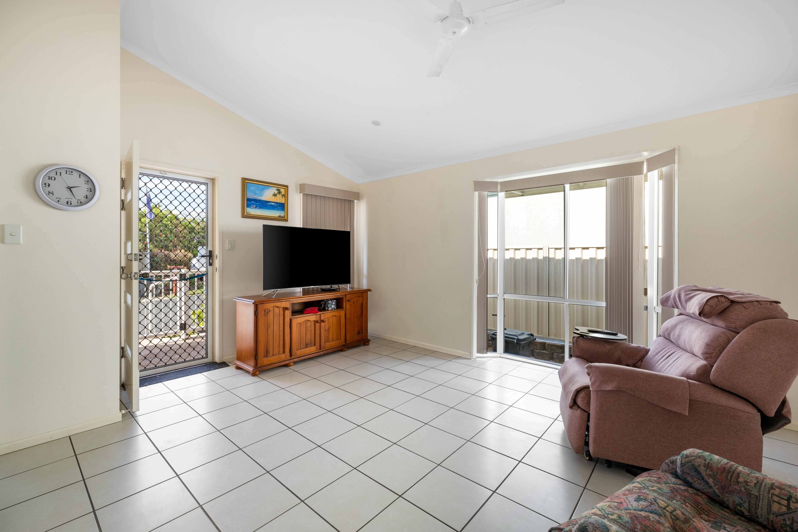 Eagleby Heights 43 Image 5