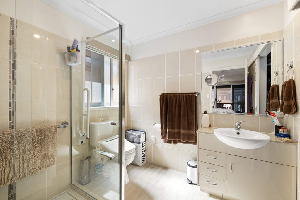 Eagleby Heights 92 Image 10