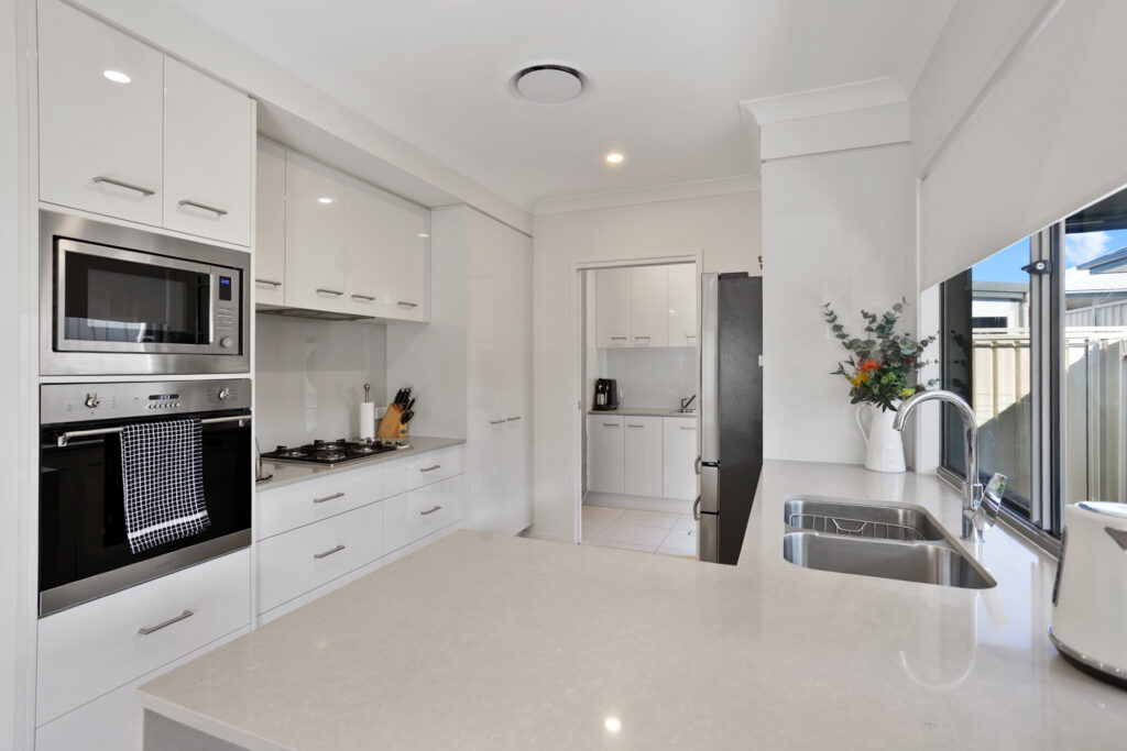 Fern Bay 252 Image 3