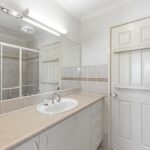 H17 Bath1 Caroline Wright