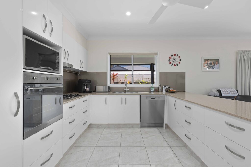Hervey Bay 105 Image 13