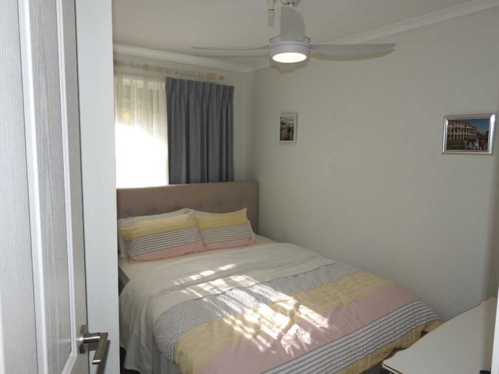 PLR Bethania 6 Lake Court Image 6