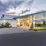 Palm Lake Resort Fern Bay (1)