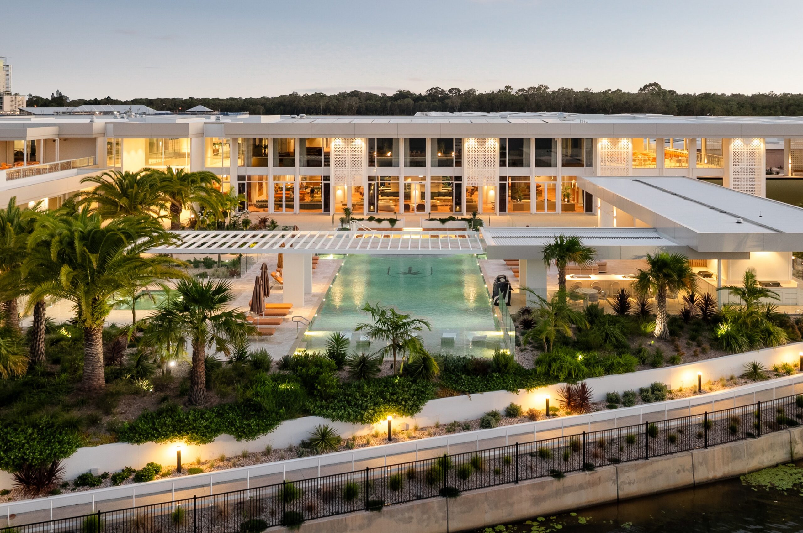 Palm lake resort pelican waters springs country club pool