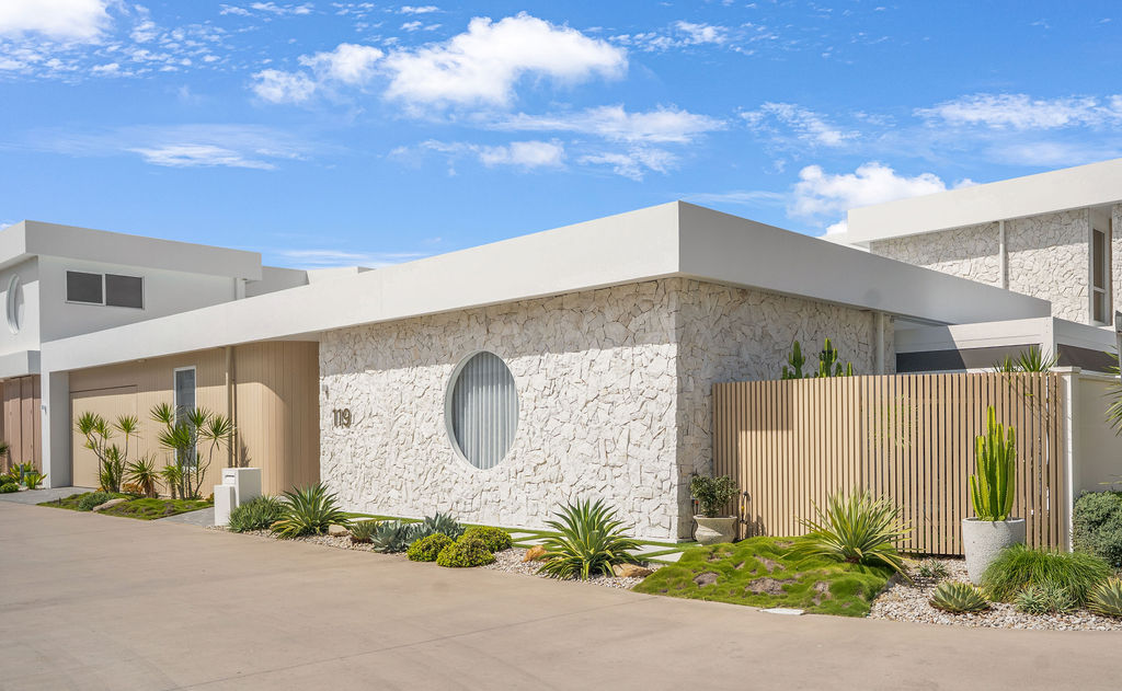 Pelican Waters 119 Image 5