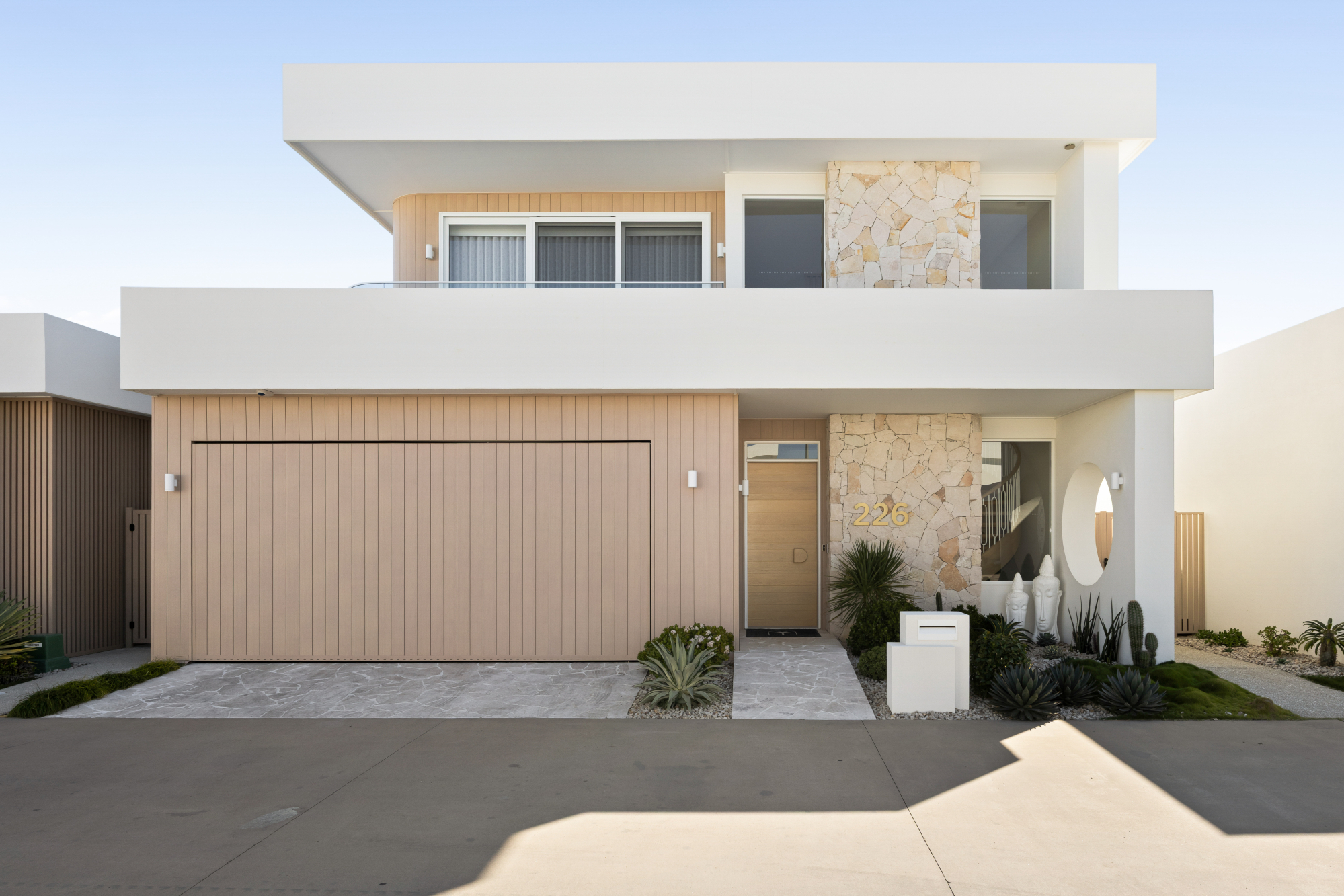 Pelican Waters 226 Image 1