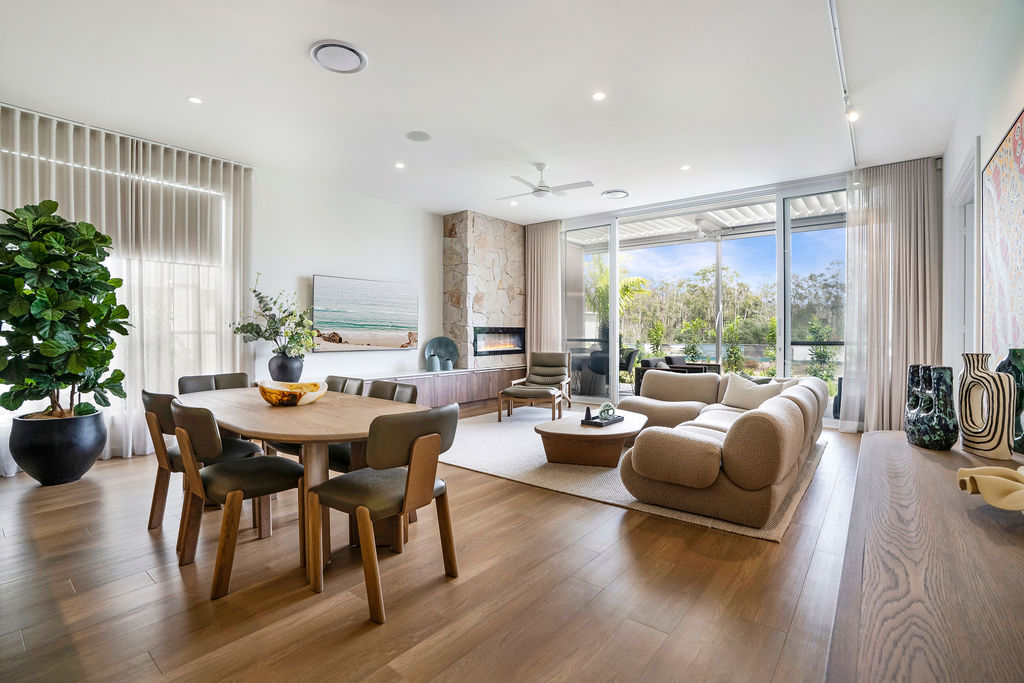 Pelican Waters 227 Image 9