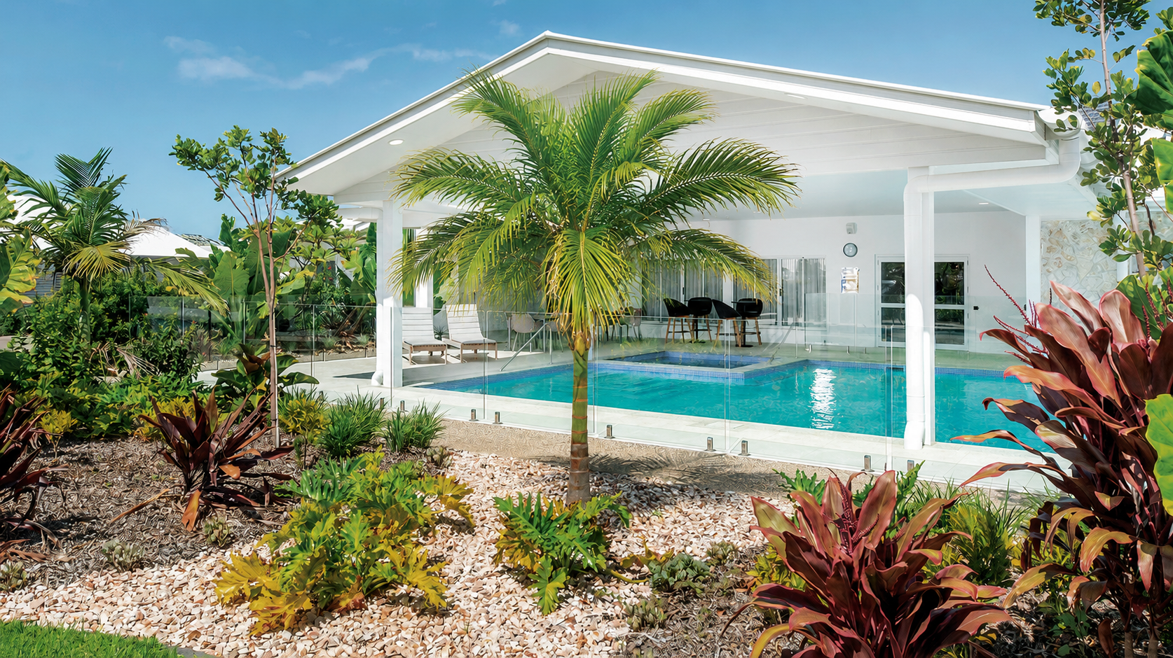 Pool palm
