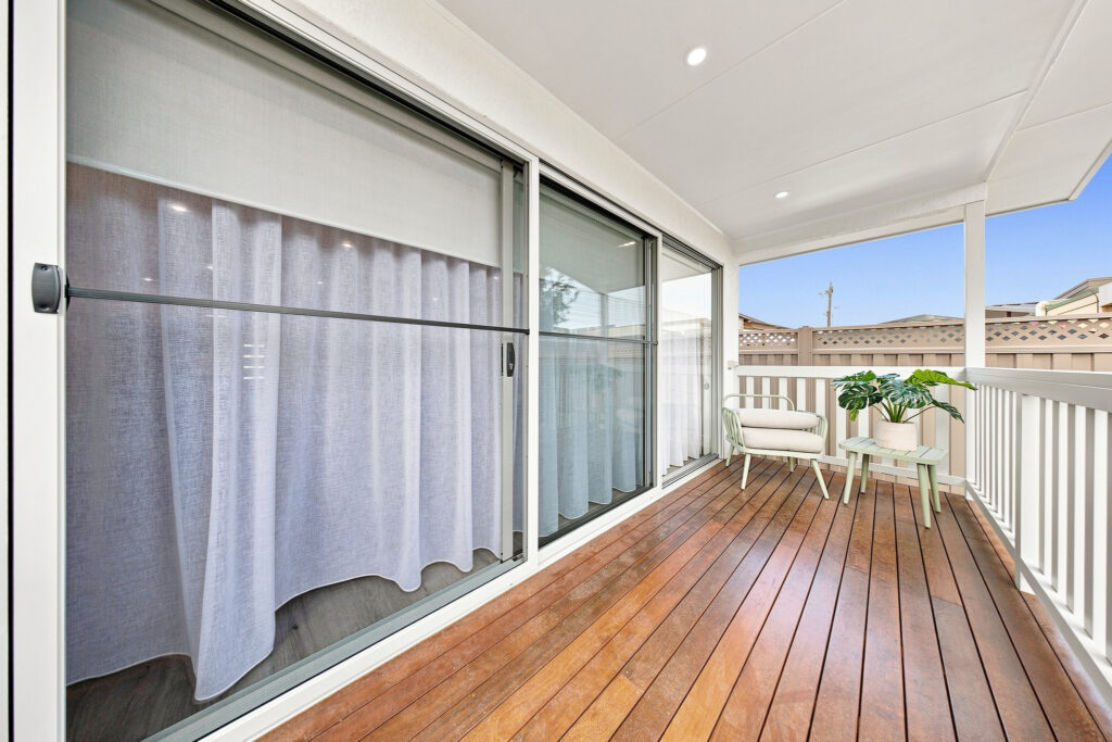 Willow Lodge 9 Bogong Court Deck