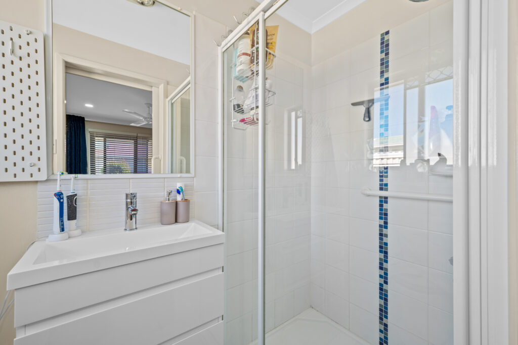 Waterford 182 Image 7 - Ensuite