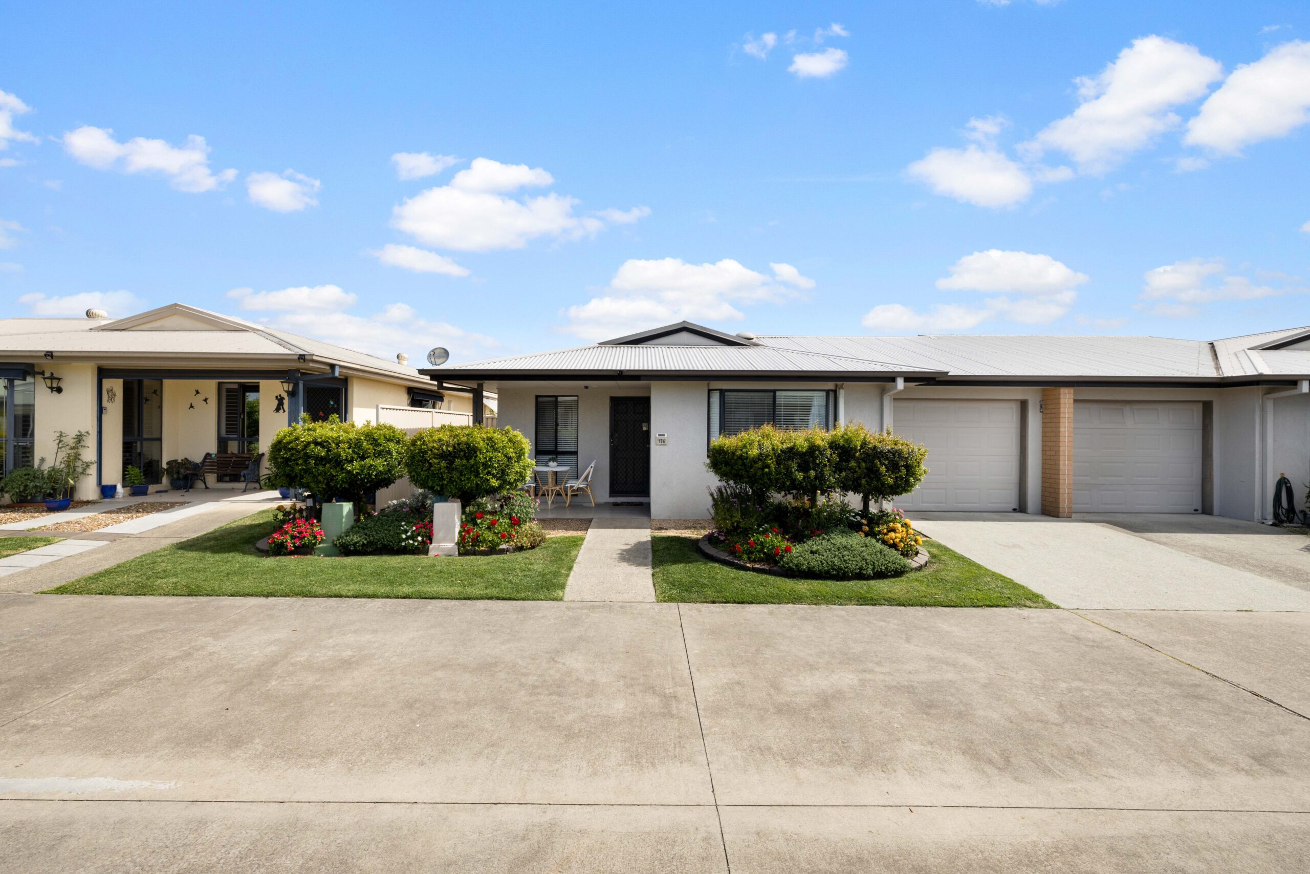 Waterford 186 Image 1