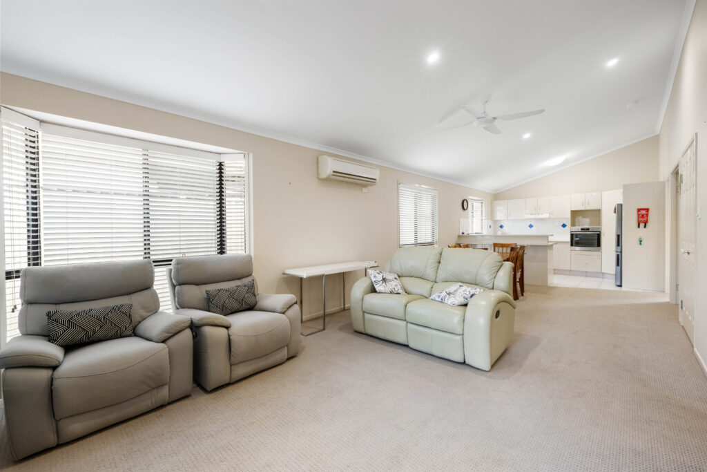 Waterford 186 Image 12